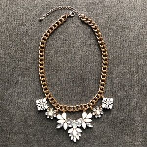 Statement necklace